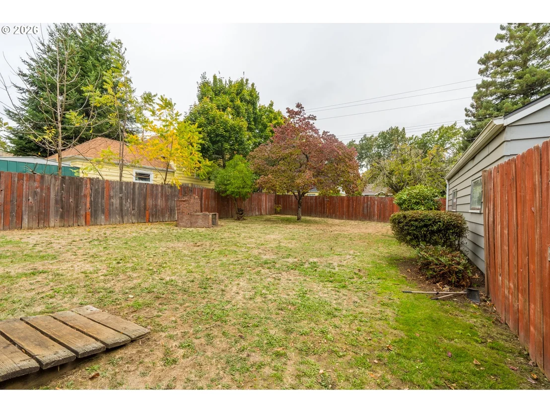 Photo of 495 20TH ST SE