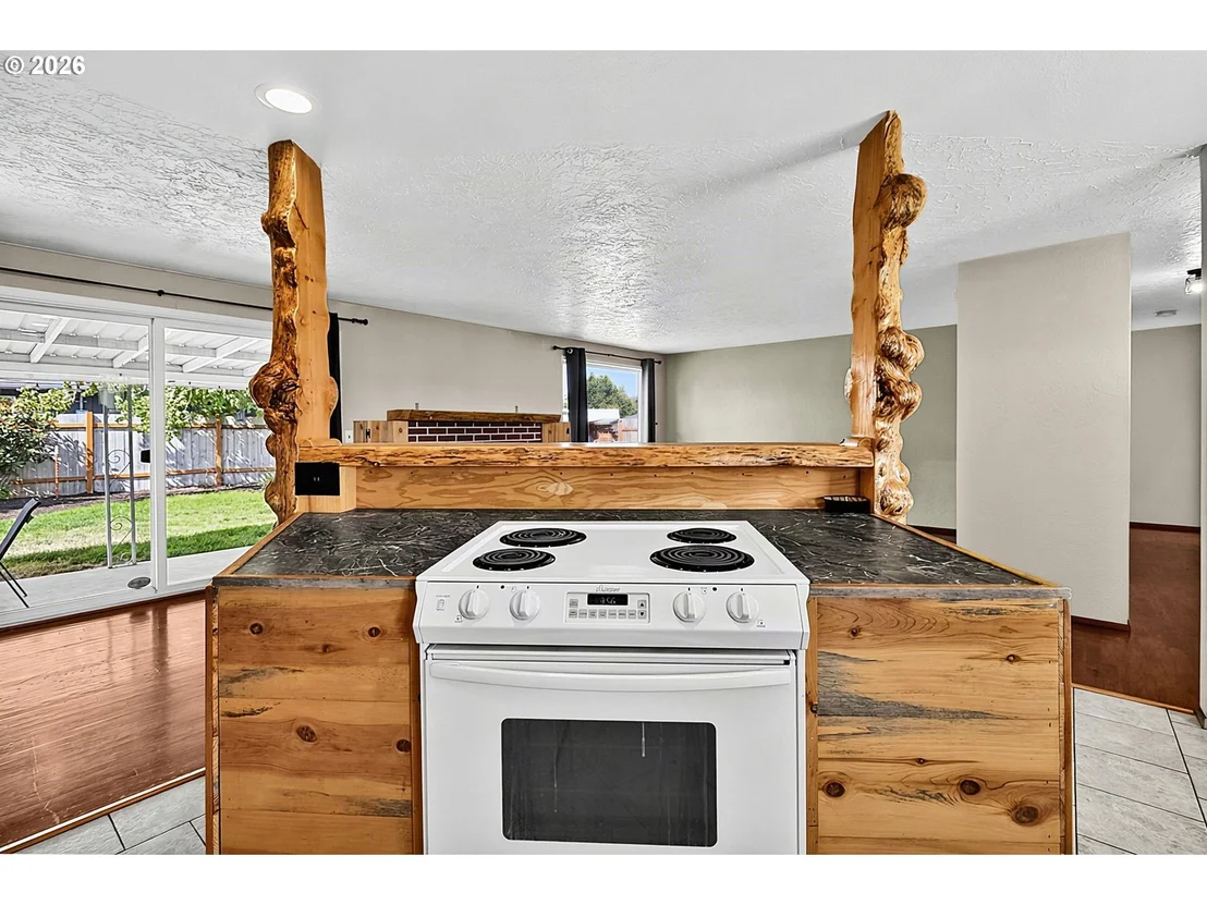 Photo of 2488 VIEWMONT AVE