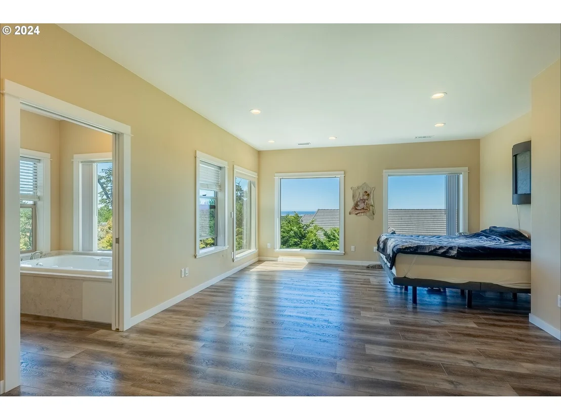 Photo of 21 TWIN TREE CT