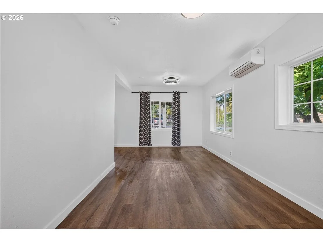 Photo of 25194 WEBSTER AVE