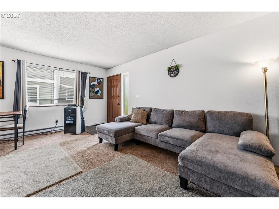 Photo of 1649 NE KANE DR