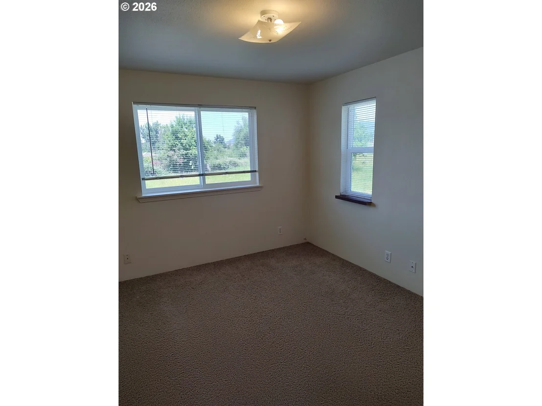 Photo of 257 SMITH LOOP