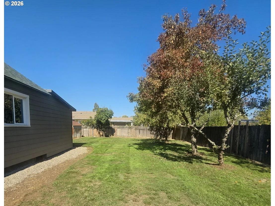 Photo of 1875 W 18TH AVE