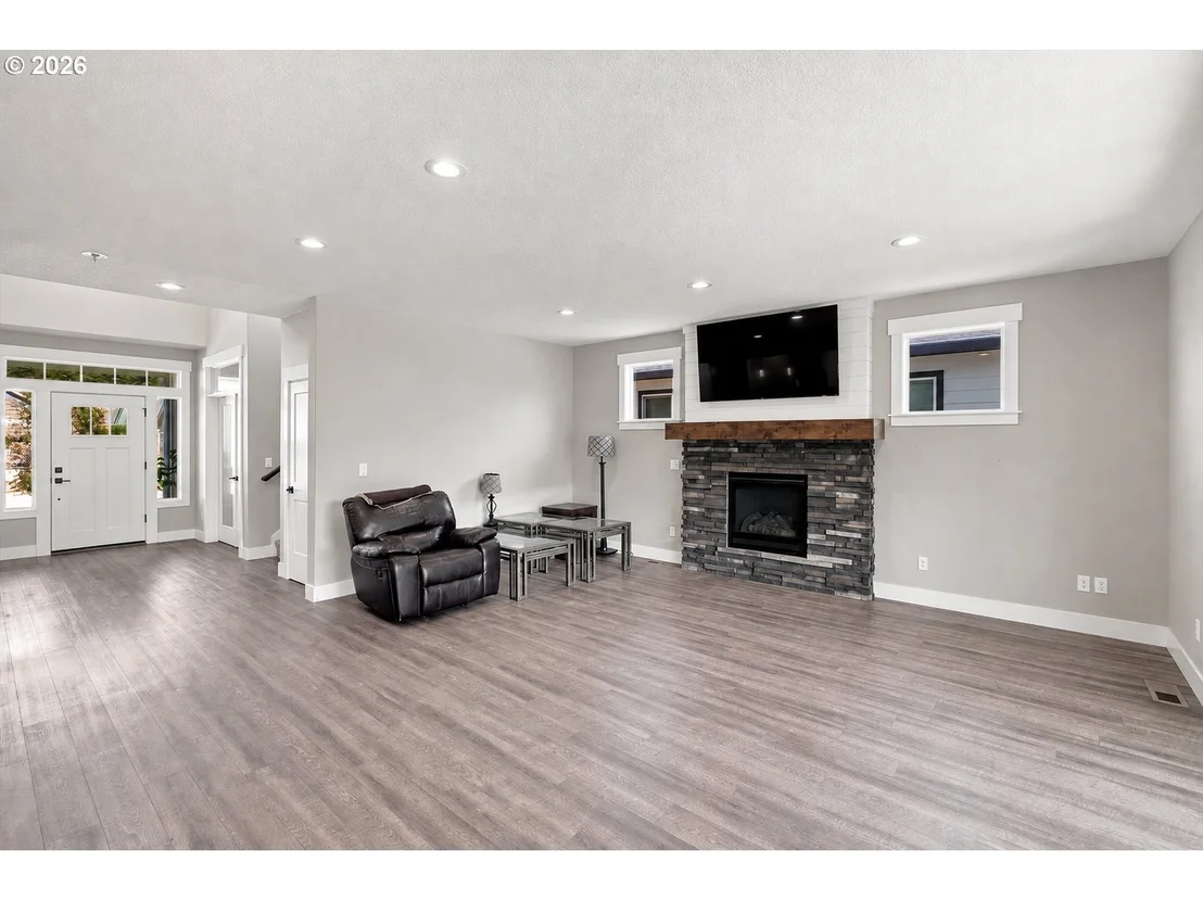 Photo of 810 IKE MOONEY RD