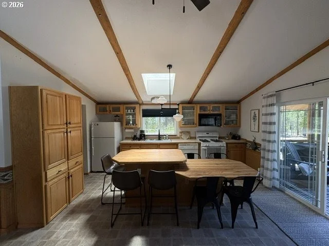Photo of 142015 BLUE SKY WAY