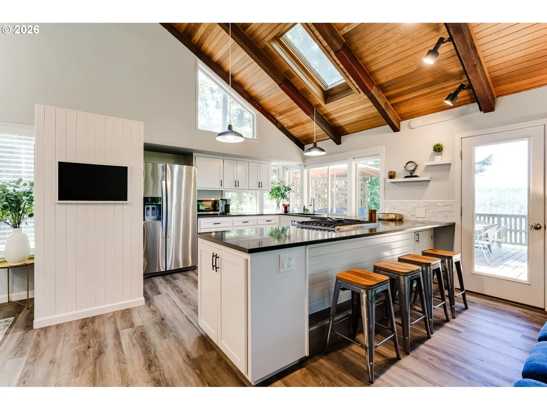Photo of 3721 PINE CANYON DR