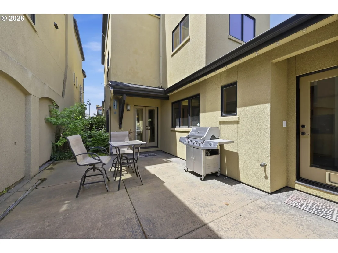 Photo of 2909 LORD BYRON PL