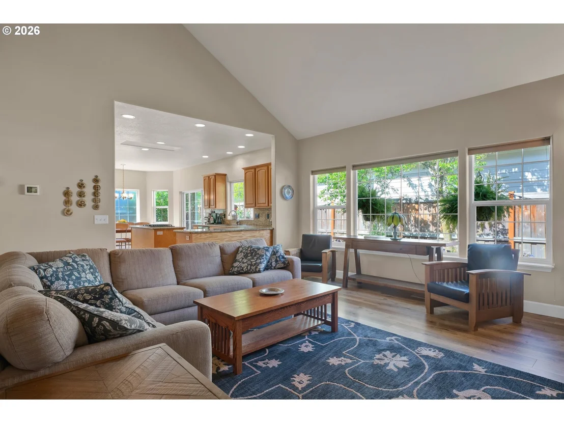 Photo of 190 NAISMITH BLVD