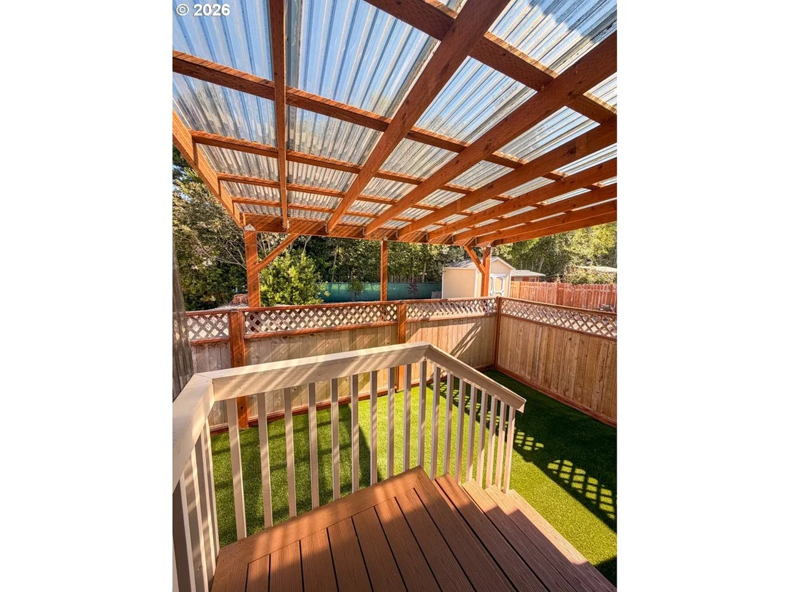 Photo of 1060 CEDAR LOOP