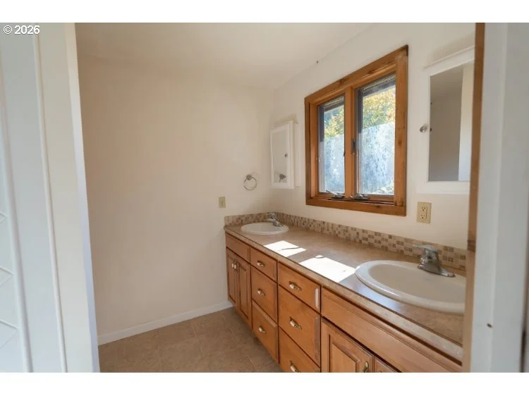 Photo of 41284 SHINDLER BRIDGE DR