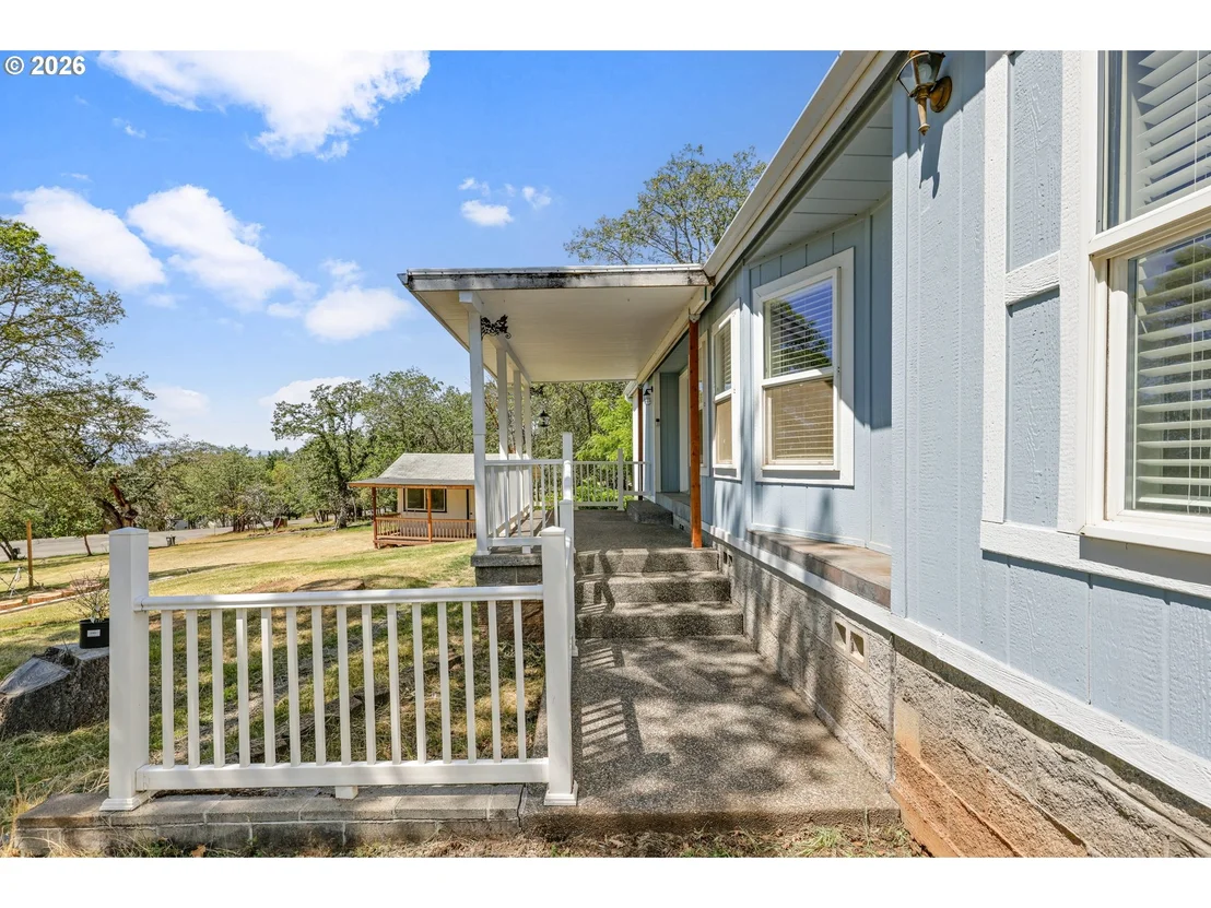 Photo of 235 DEARING WAY