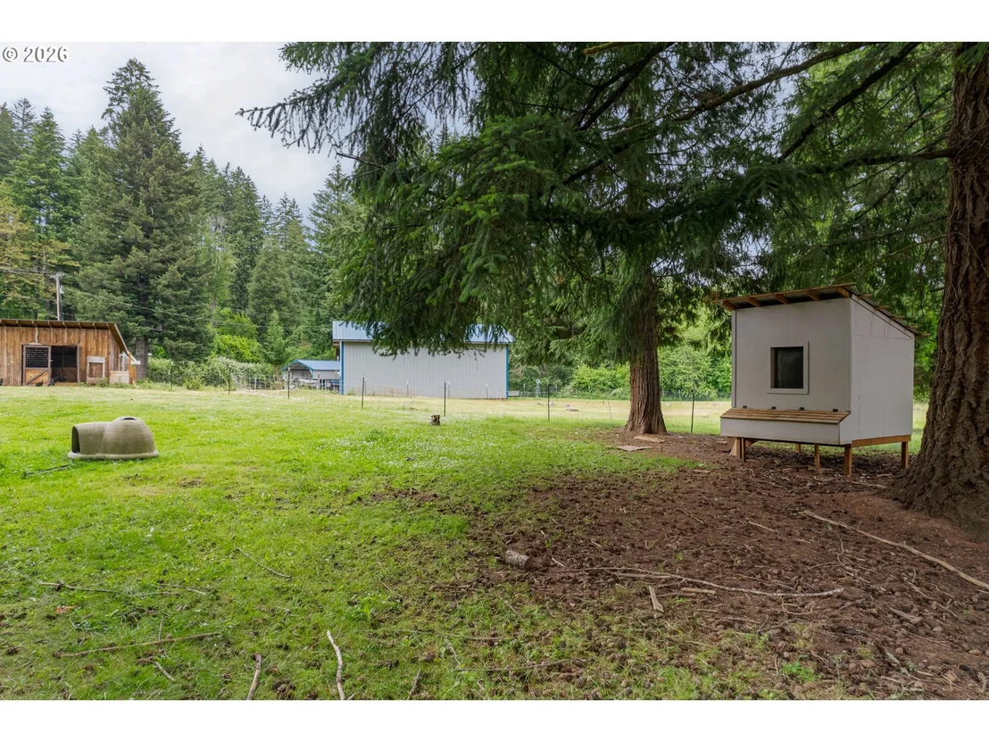 Photo of 44518 MCKENZIE HWY