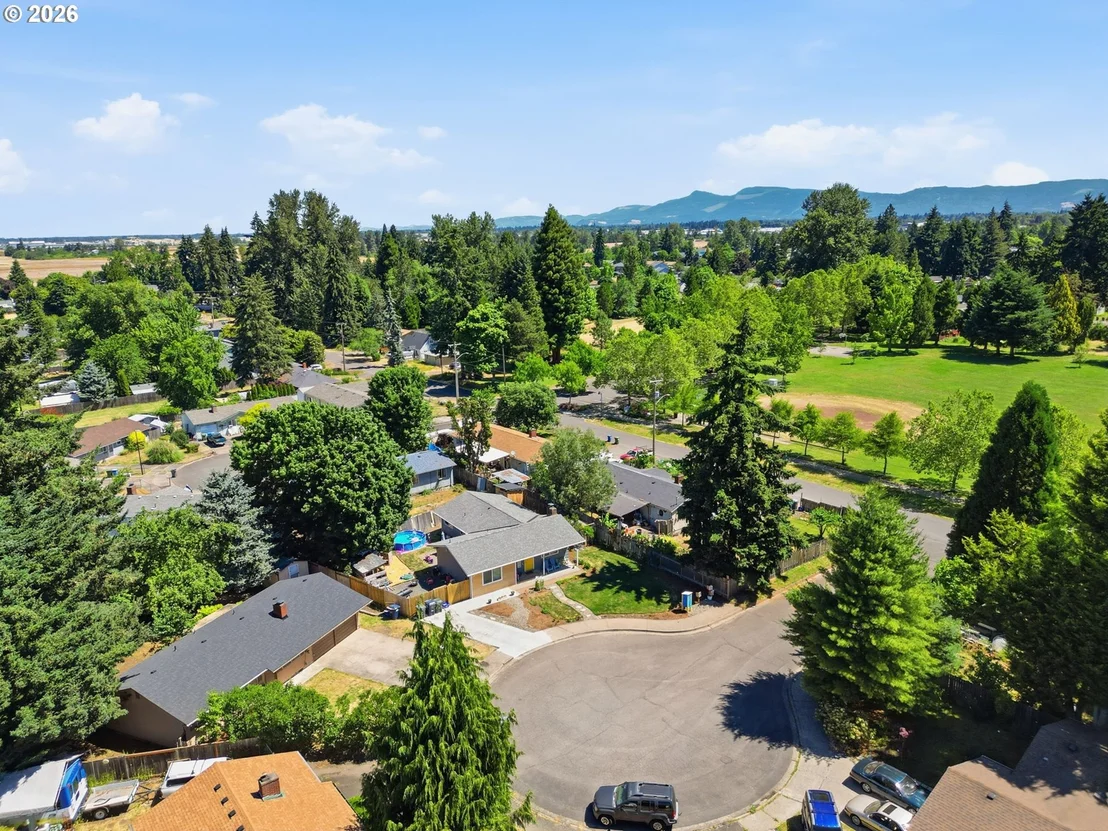 Photo of 2250 W IRWIN WAY