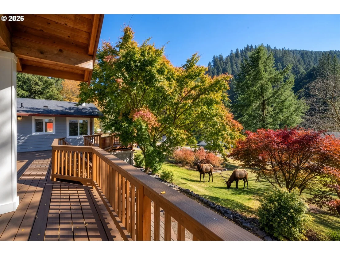 Photo of 15540 TRASK RIVER RD