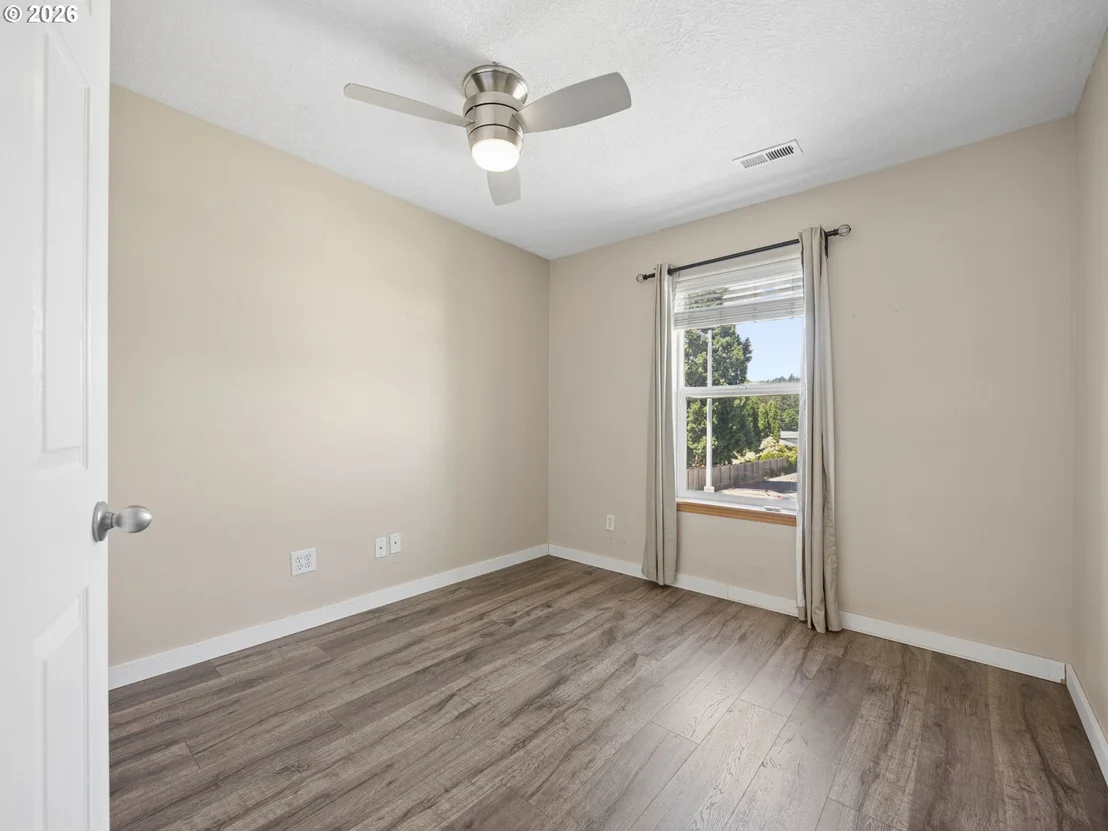 Photo of 644 SE MYRTLEWOOD PL