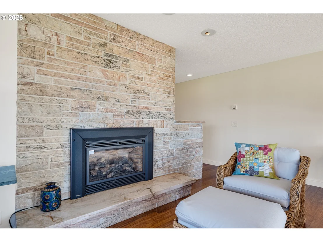Photo of 6145 GRANDVIEW HTS