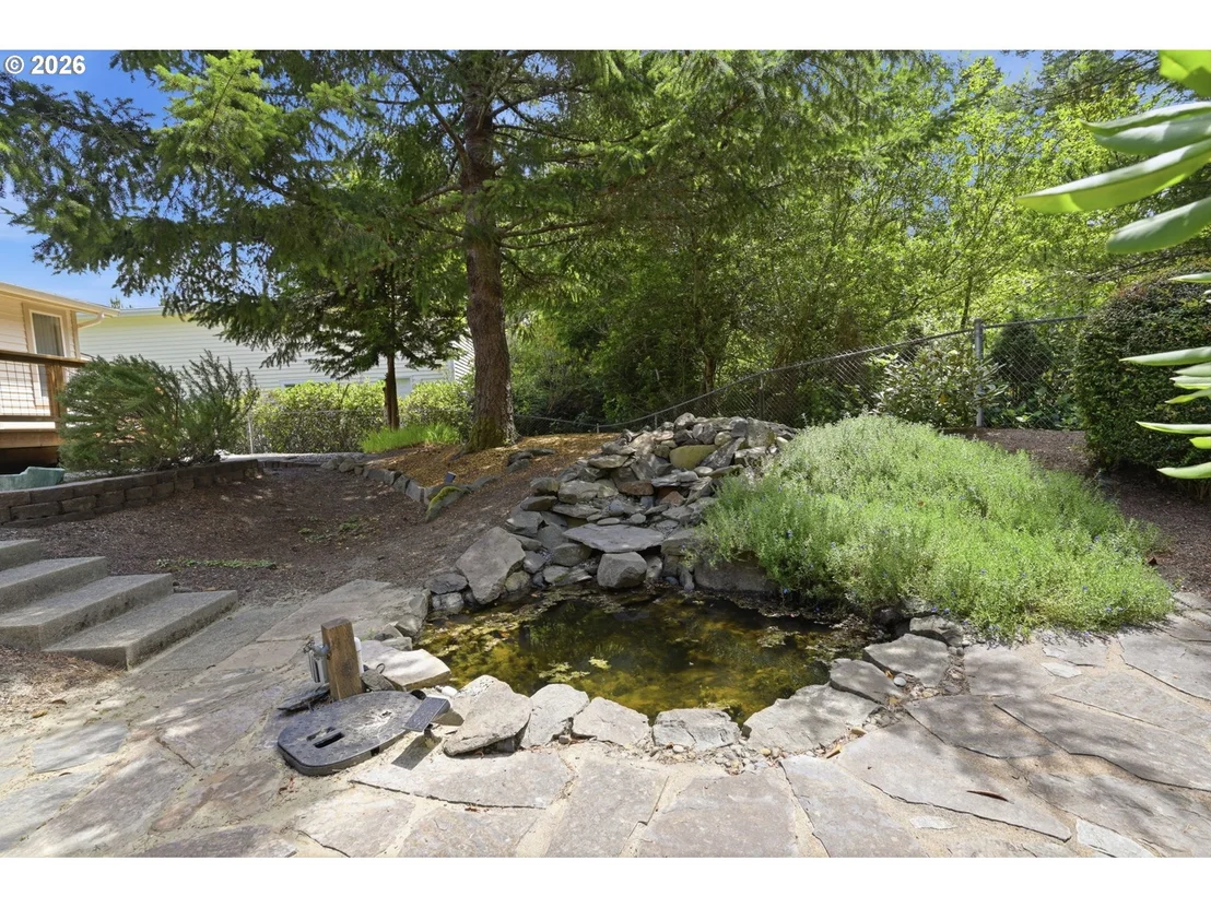 Photo of 489 SHERWOOD LOOP