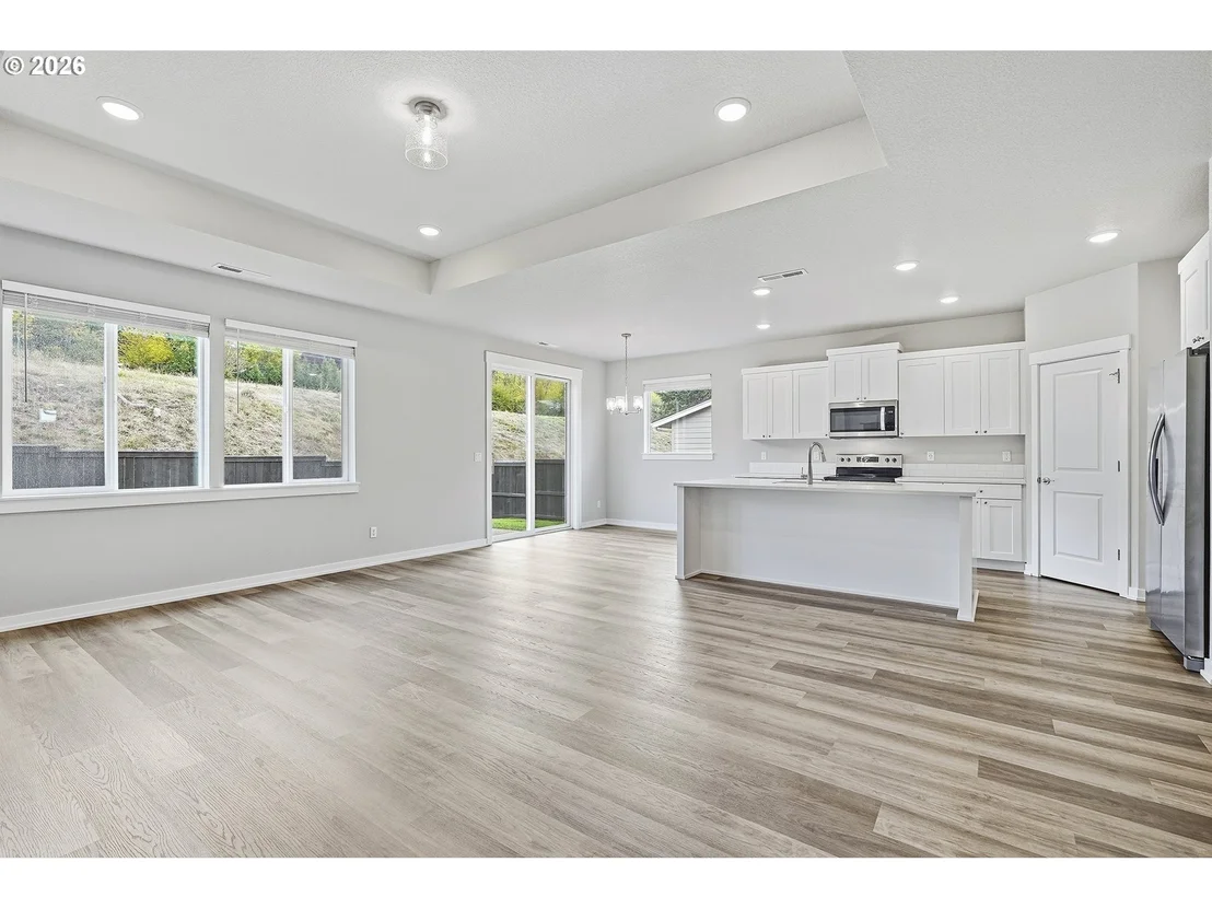 Photo of 1438 NE SHELL ROCK DR