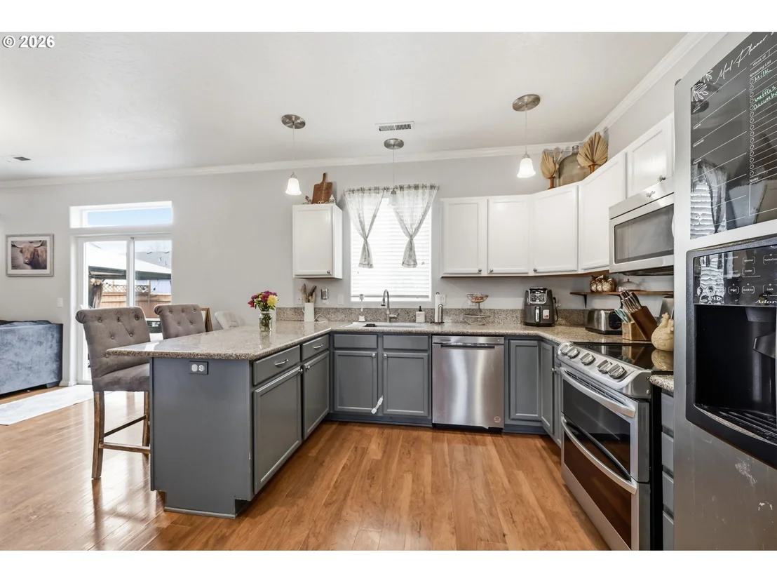 Photo of 3717 RIVIERA