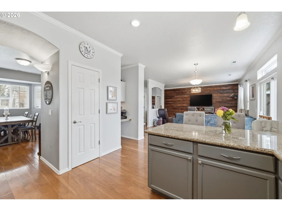 Photo of 3717 RIVIERA