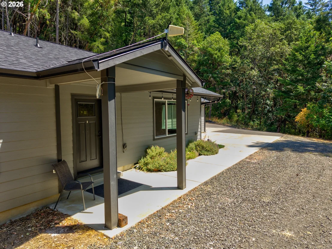 Photo of 5655 HIGHWAY 138