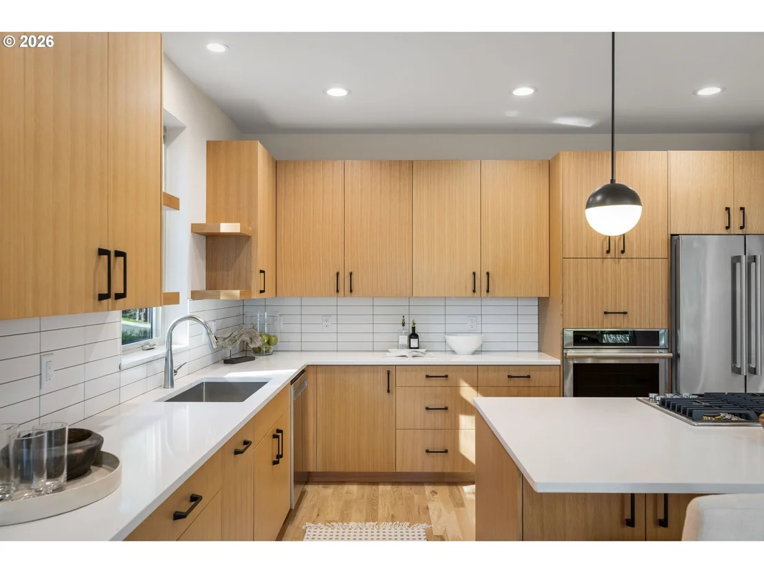Photo of 2969 CAPITAL DR