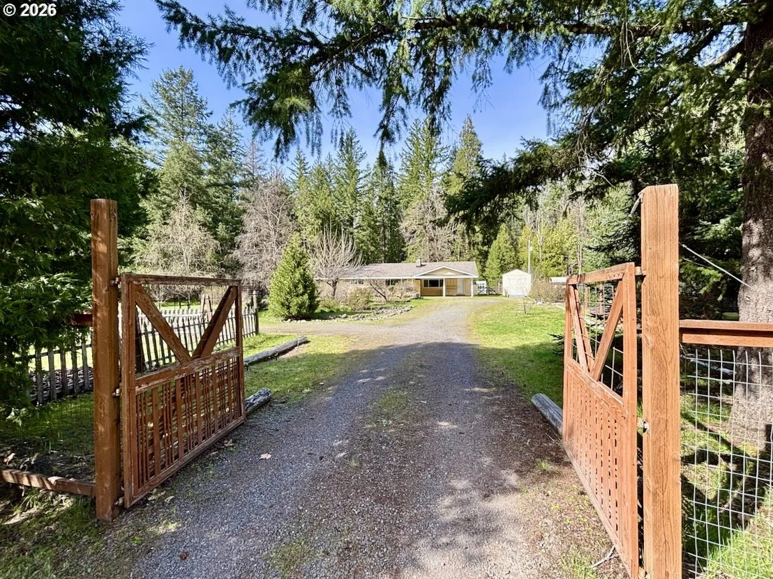 Photo of 55433 MCKENZIE HWY