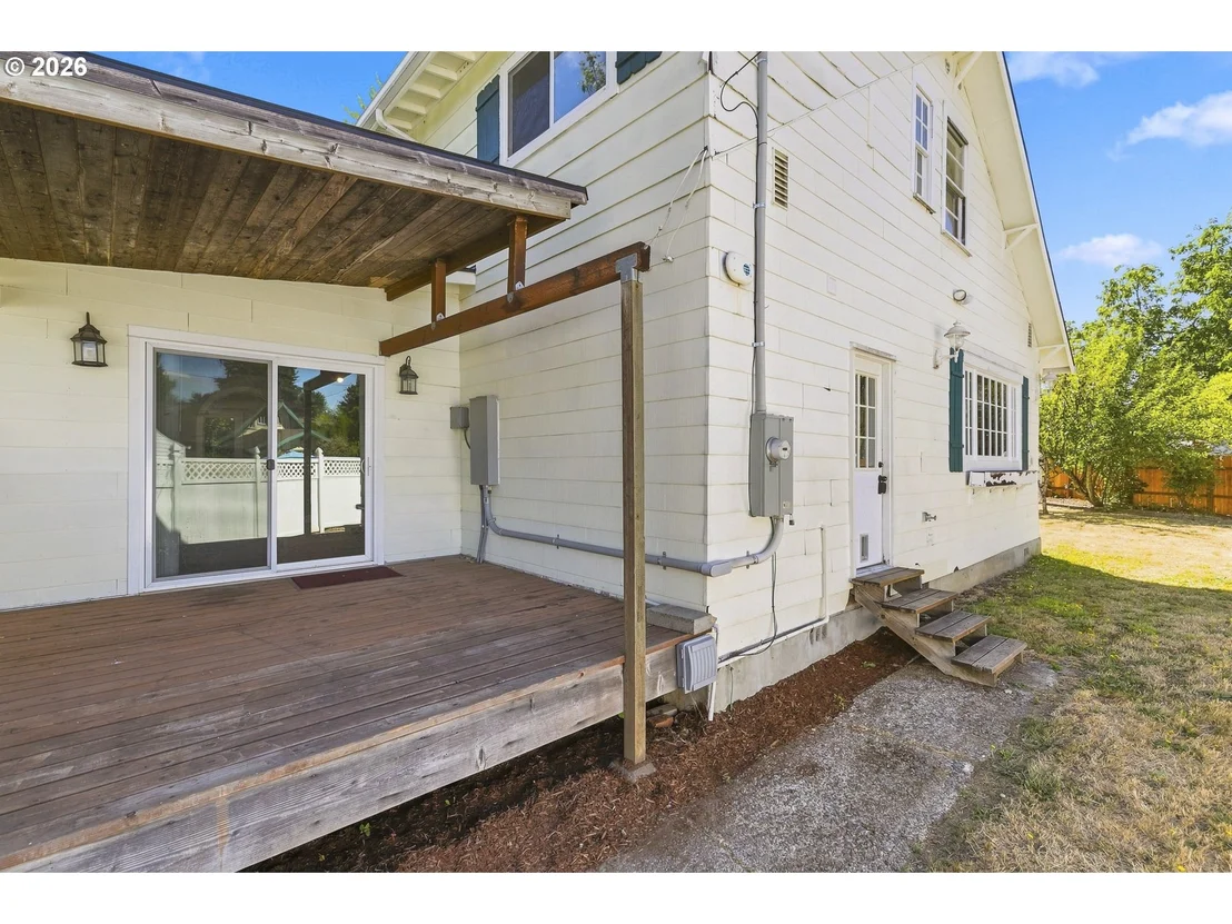 Photo of 1241 DIVISION ST