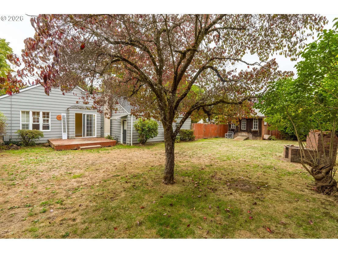 Photo of 495 20TH ST SE