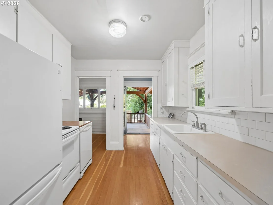 Photo of 205 NW 12TH ST