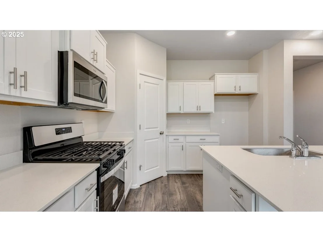 Photo of 4964 Elvis AVE NE