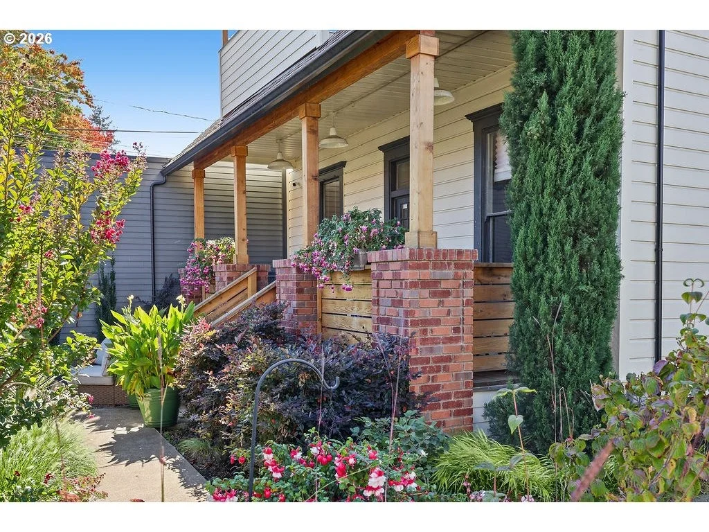Photo of 436 LINCOLN ST