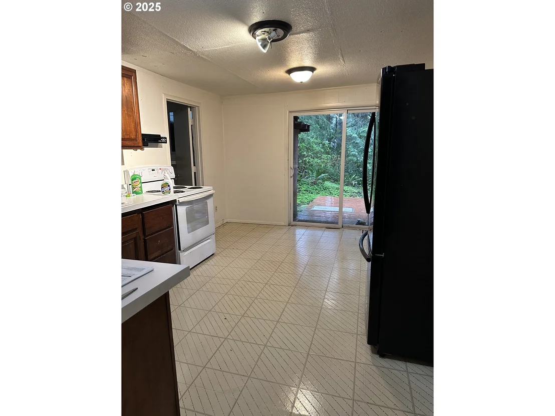Photo of 9247 HIGHWAY 126