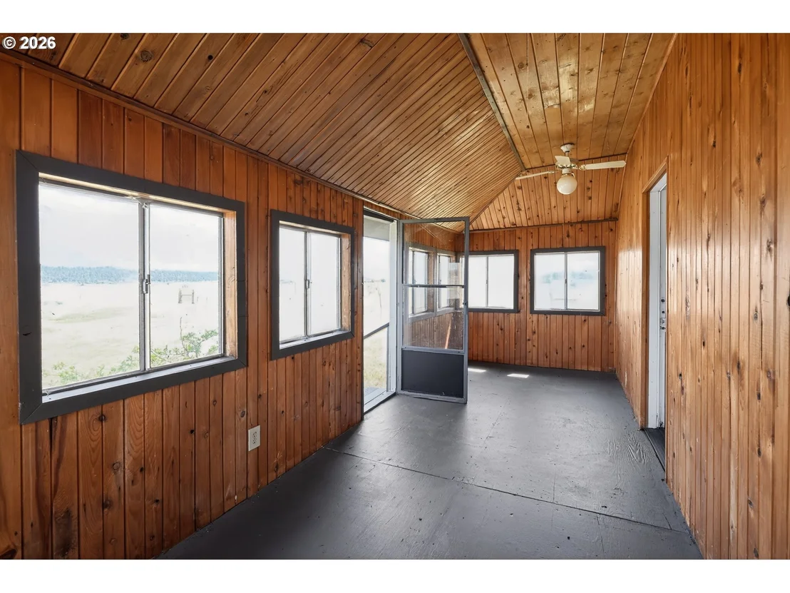 Photo of 25660 SPRAGUE RIVER RD