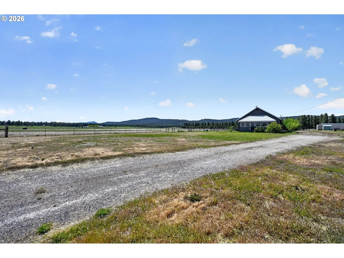 Photo of 25660 SPRAGUE RIVER RD