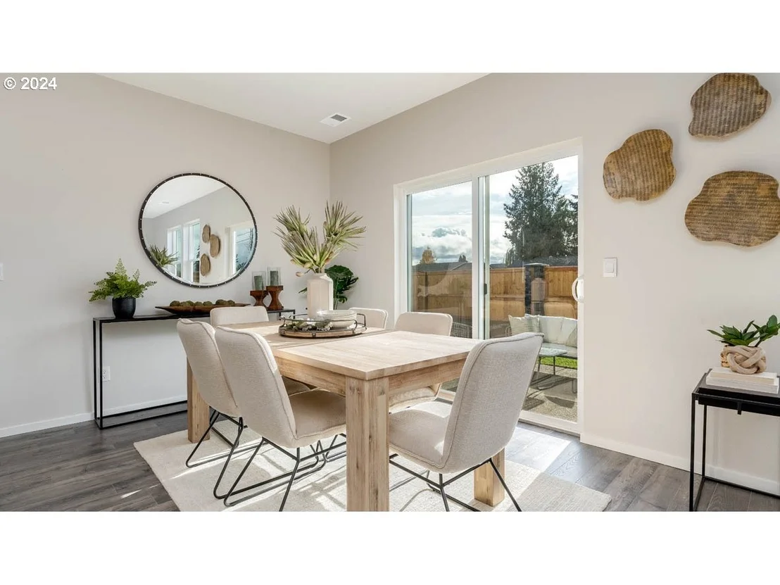 Photo of 4929 Elvis AVE NE