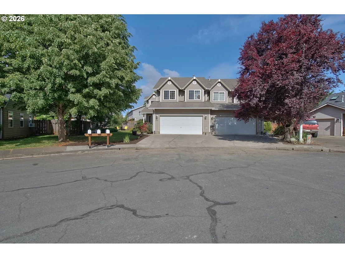 Photo of 469 HARRIS LN