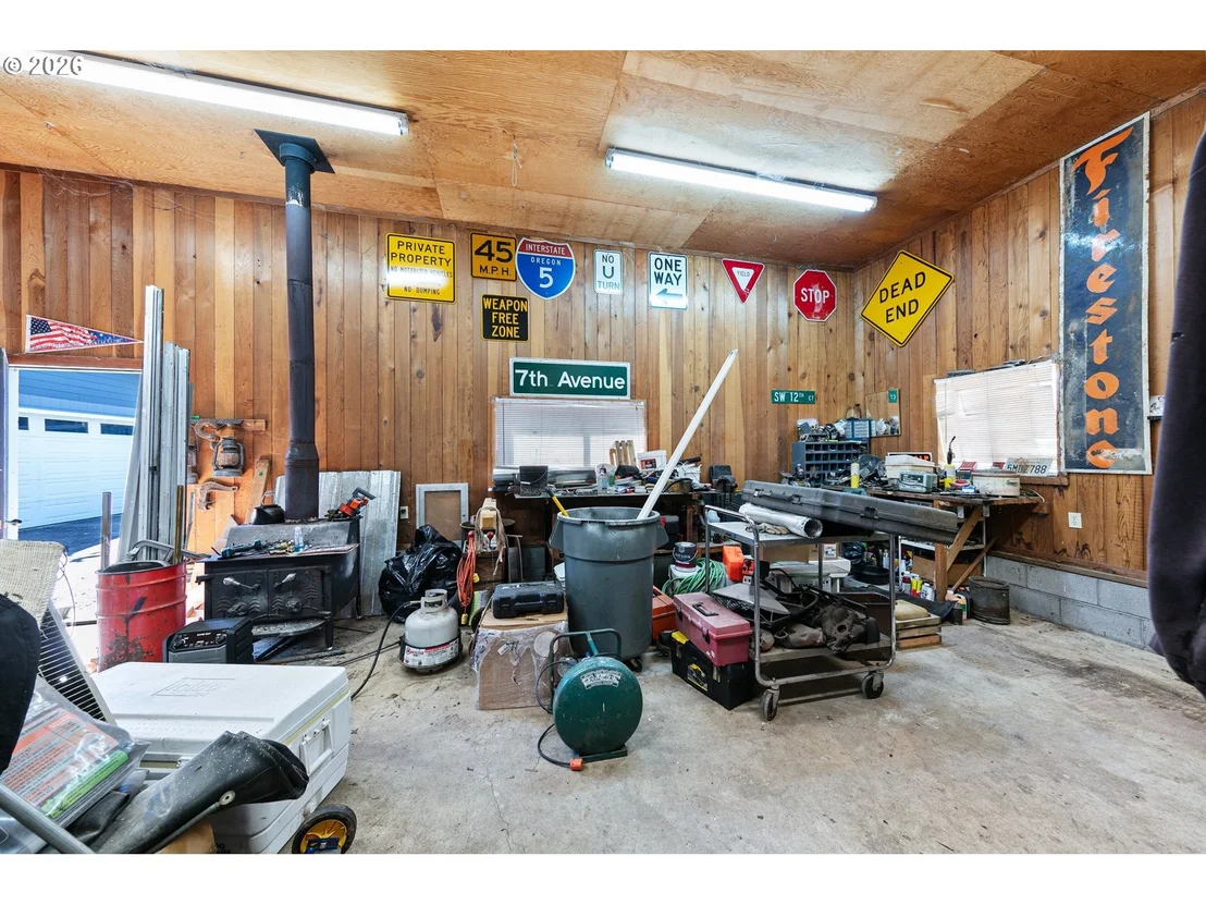 Photo of 78659 SEARS RD