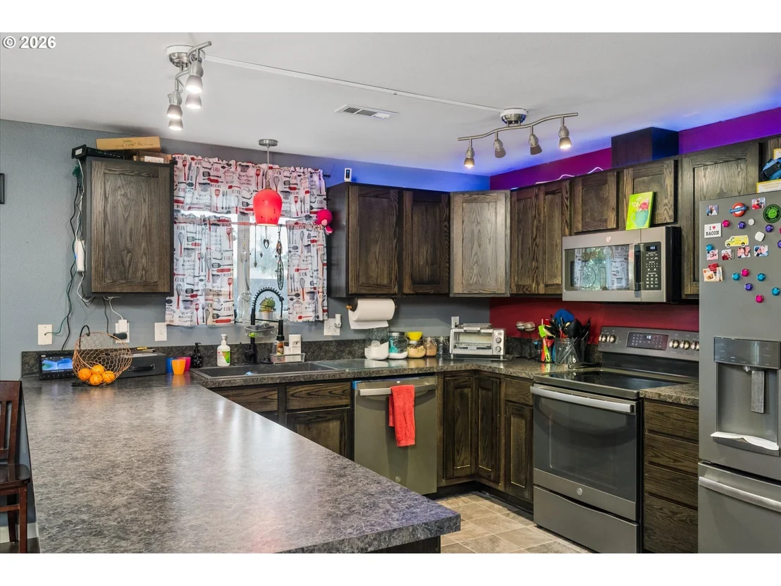 Photo of 995 KINTZLEY AVE