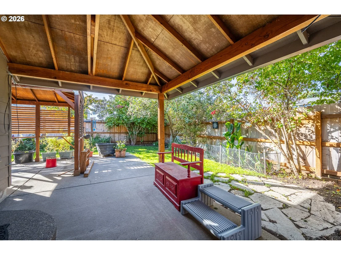 Photo of 1061 APPLEGATE PL
