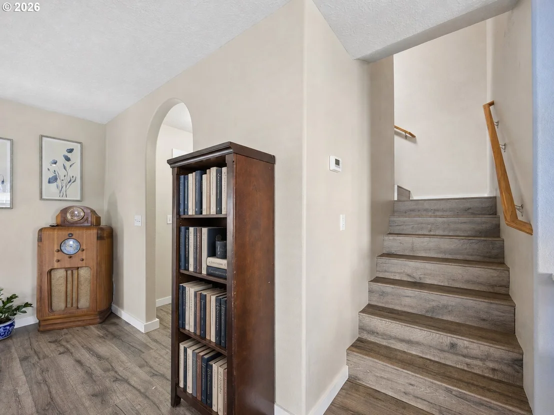 Photo of 644 SE MYRTLEWOOD PL