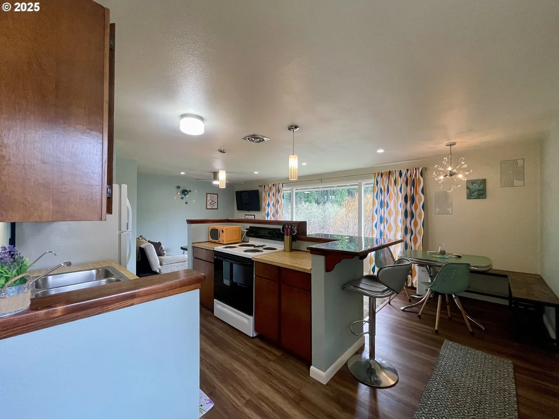 Photo of 54825 ROBINSON RD