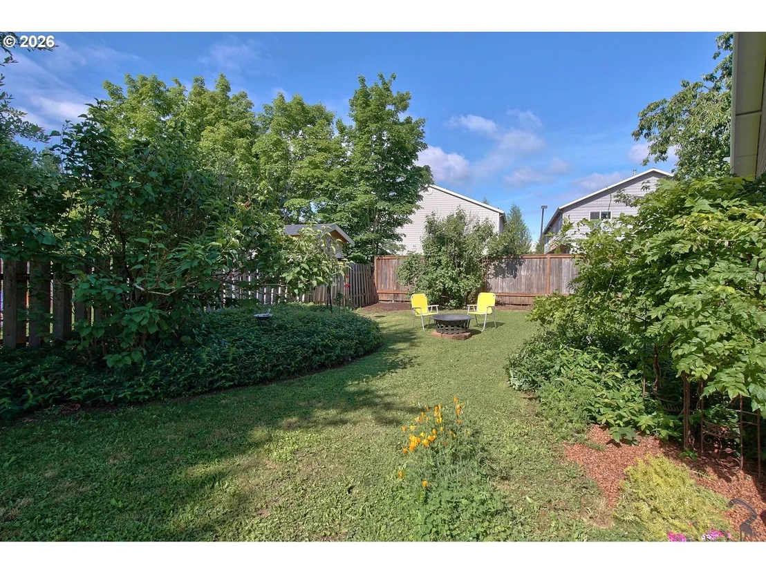 Photo of 469 HARRIS LN