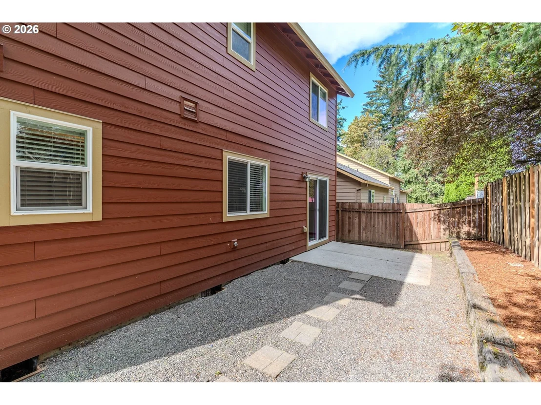 Photo of 2013 NW BELLA VISTA DR