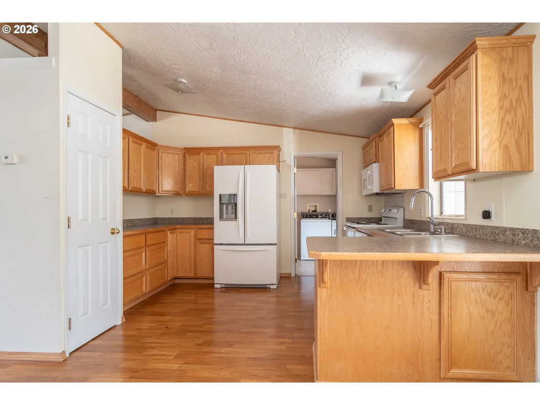 Photo of 190 TWIN OAKS LOOP