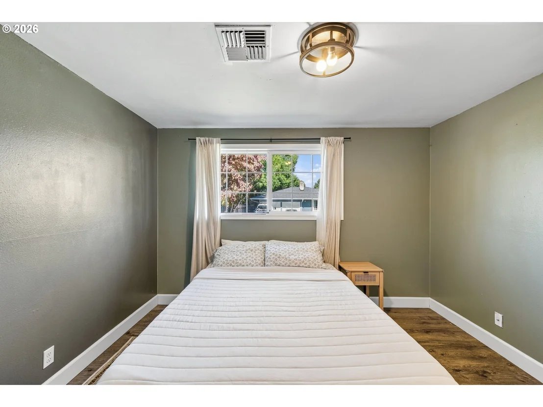 Photo of 276 KNIGHT AVE