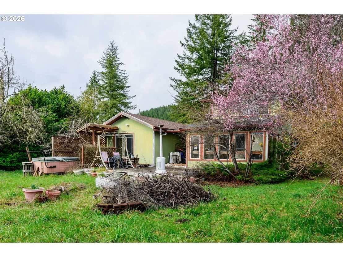 Photo of 1377 MOONSHINE PARK RD