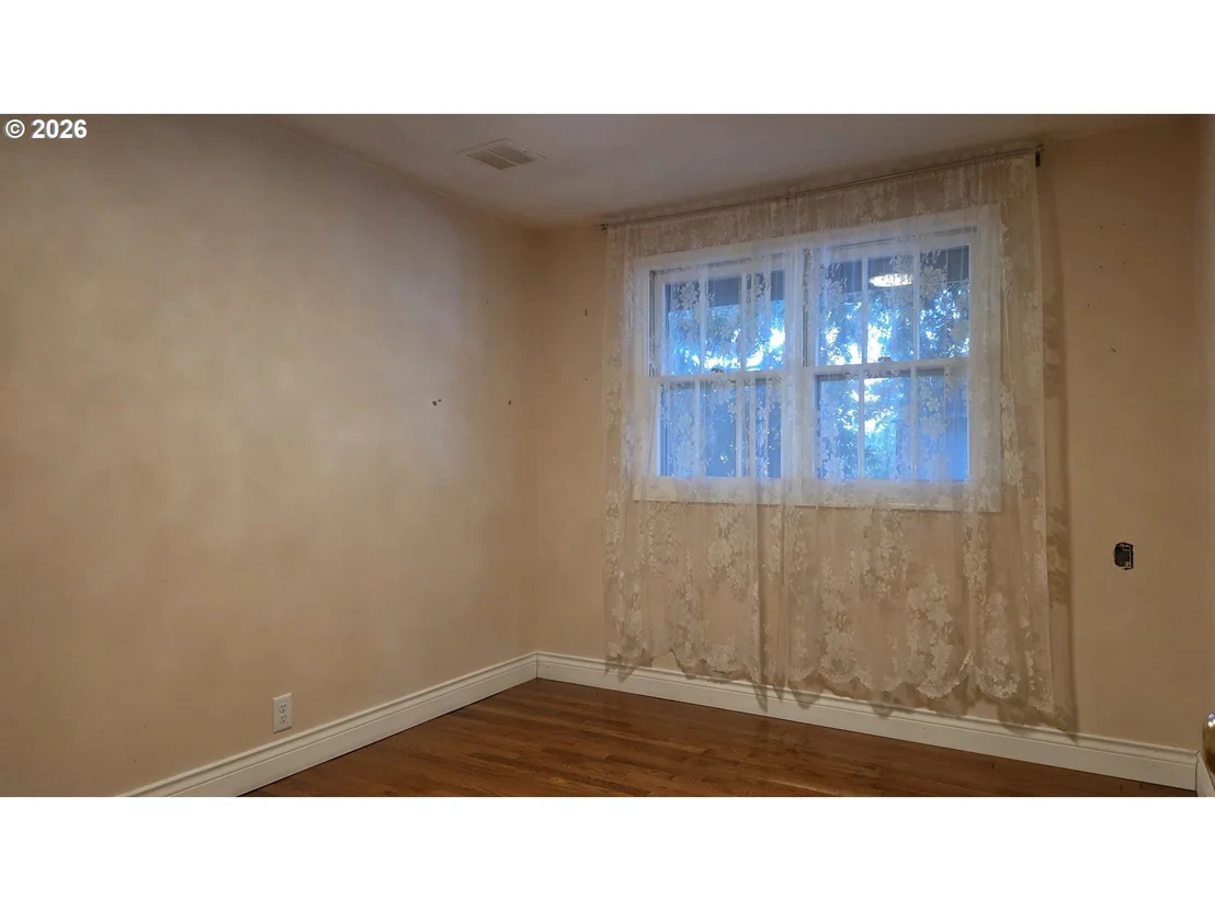 Photo of 551 SHIRE CT