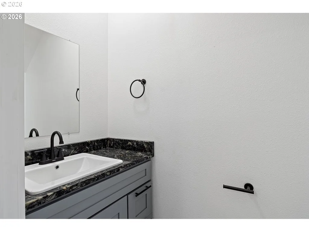 Photo of 172 ALLISON AVE