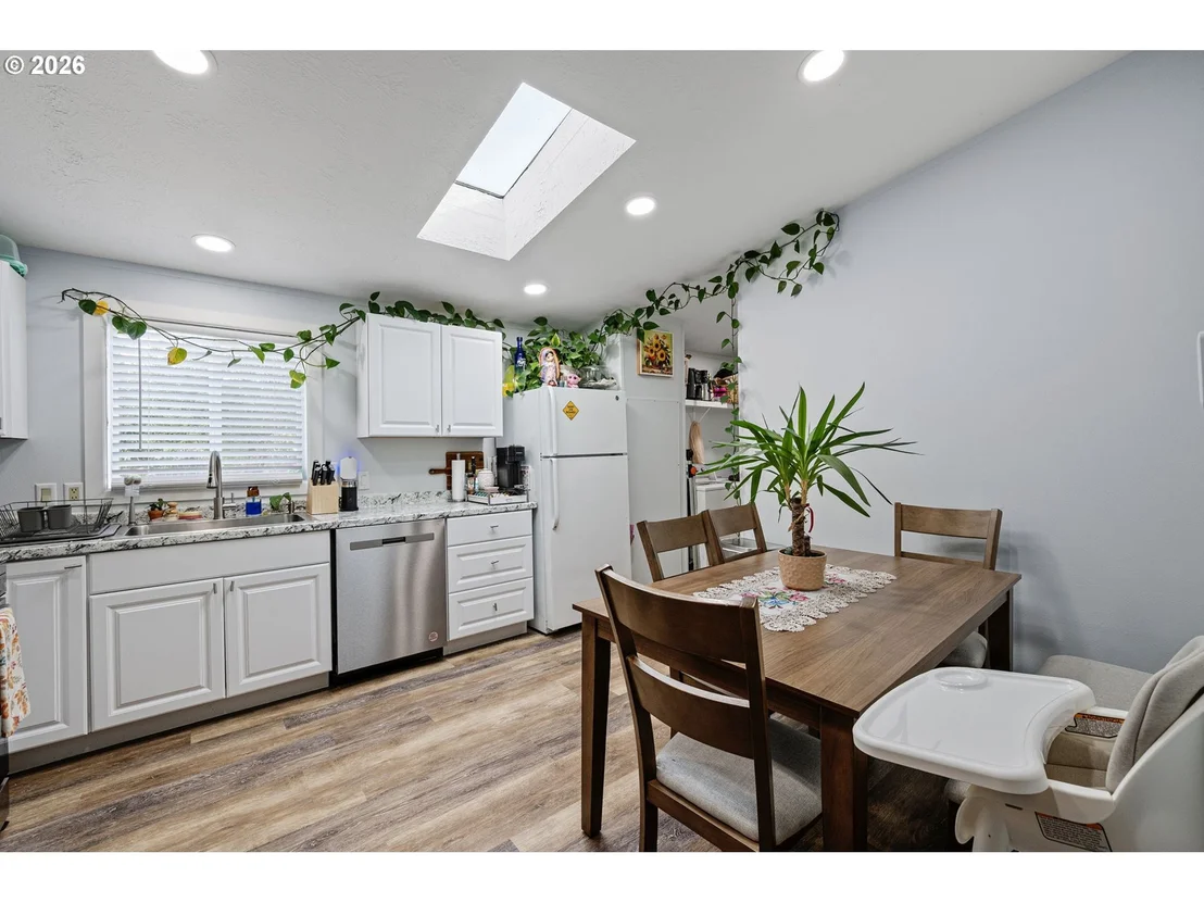 Photo of 518 SCOTTS GLEN DR